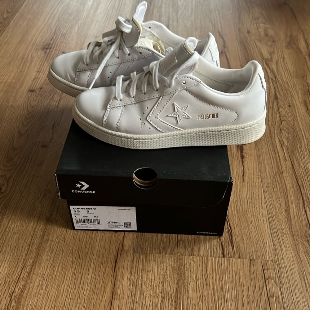 Converse Pro Leather sneakers. White, size 5 (women’s)/3.5 (men).